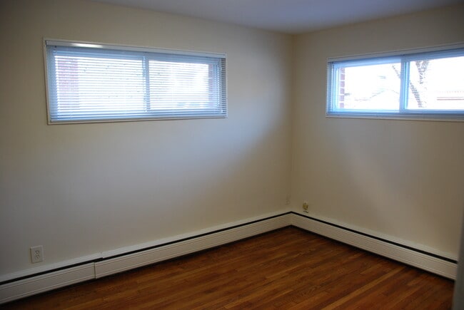 Clarendon Court Apartments, Arlington, VA 22201 - photo 5