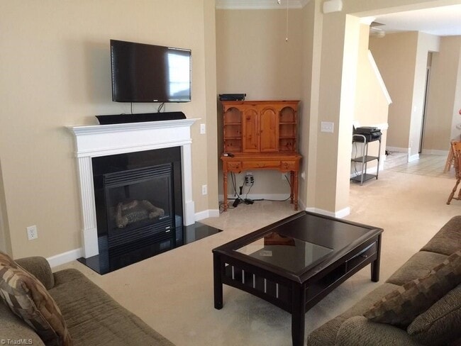 Home unfurnished, pictures for illustration purpose only