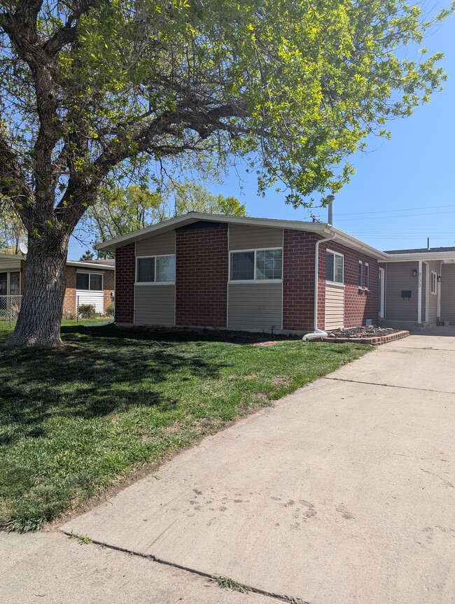 8173 S Adams St, Midvale, UT 84047