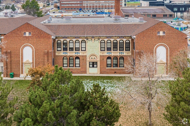 Valverde Elementary School building.