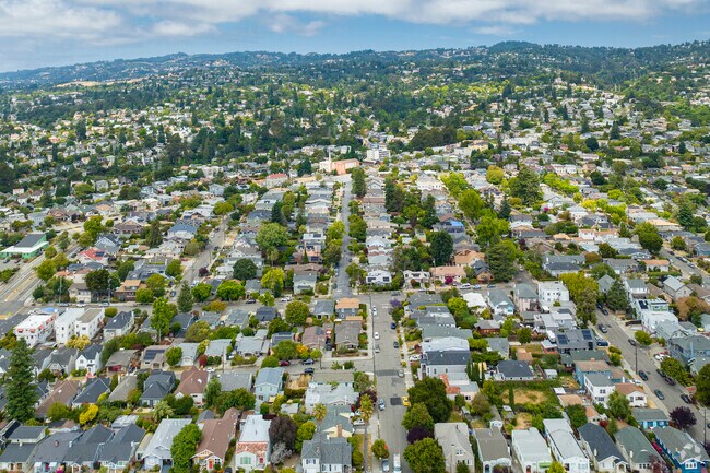 Tuxedo, Oakland, CA nestled below the Oakland hills, has a warm charm.
