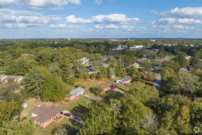 Westside is conveniently located to Opelika's downtown amenities.