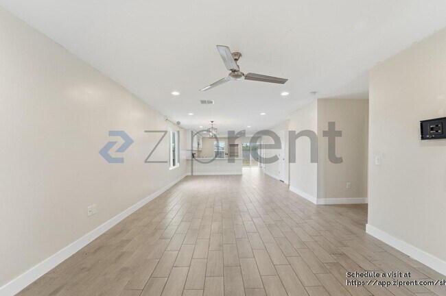 1121 E Apache St, Phoenix, AZ 85034 - photo 6