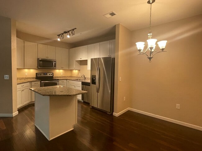 804 Summer Hawk Dr unit 9207, Longmont, CO 80504 - photo 2