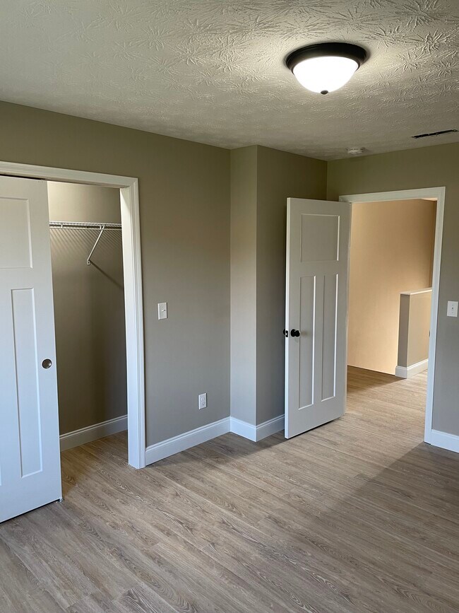 1055 Gordon Hill Pike unit 4, Corbin, KY 40701 - photo 5