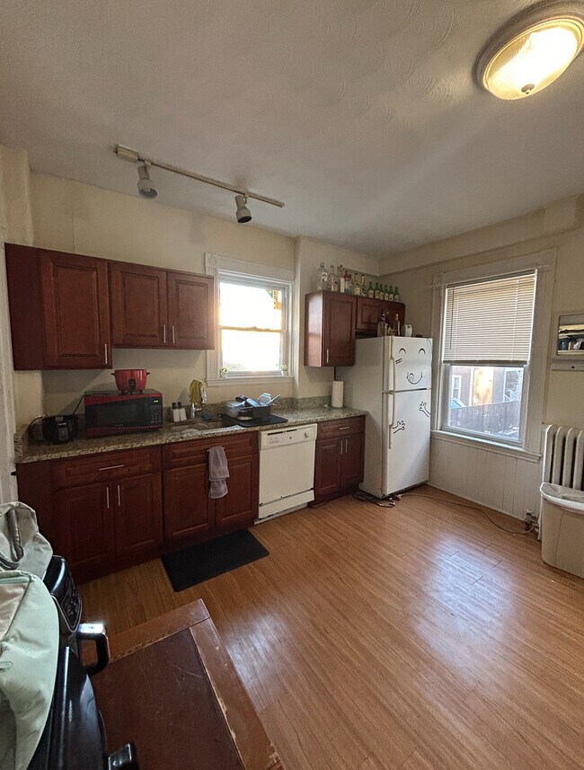 17 Hillside St unit 17 Hillside Street, Roxbury Crossing, MA 02120 - photo 2