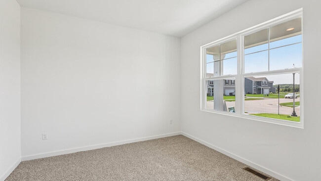 1542 Aspen Ct, Pingree Grove, IL 60140 - photo 4