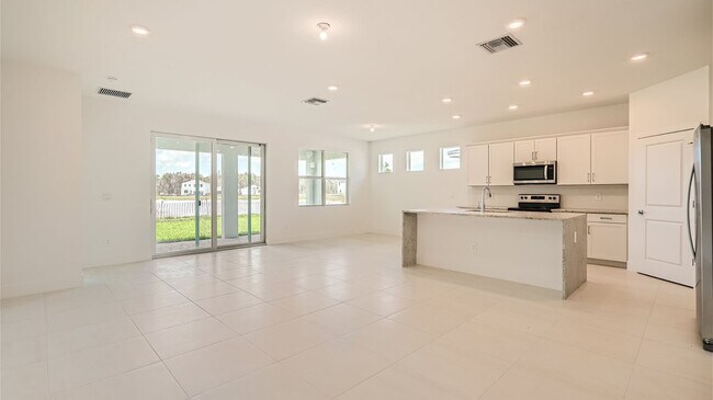 6510 SE Park Trace Dr unit 36207129, Stuart, FL 34997 - photo 3