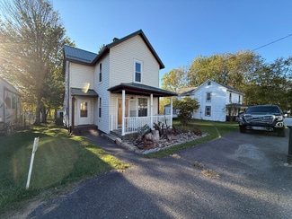 24 Short St, Falls Creek, PA 15840