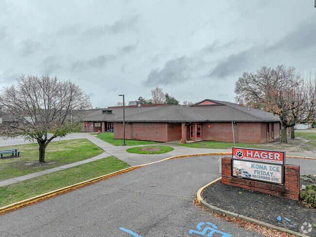 Hager Elementary School is a public school located in Ashland, KY