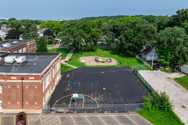 Longfellow Elementary School