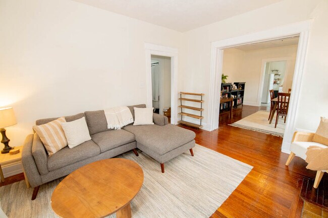 1628 De Sales Ln unit 1628 De Sales Ln, Cincinnati, OH 45206 - photo 4