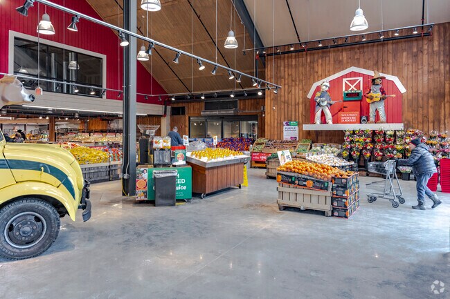Stew Leonard's just outside of Wolfpit is a food shopping experience for all ages.
