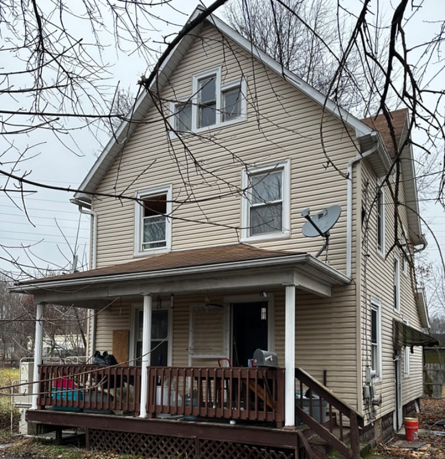 1625 Laiblin Place NE, Canton, OH 44705