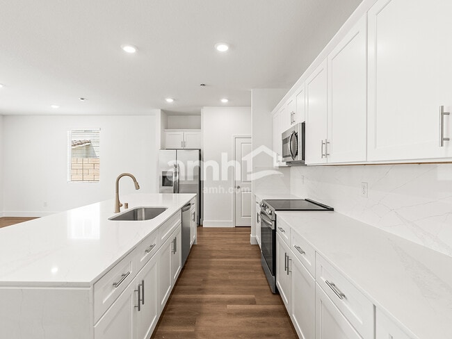 5872 Fly Fisher St, Las Vegas, NV 89113 - photo 3