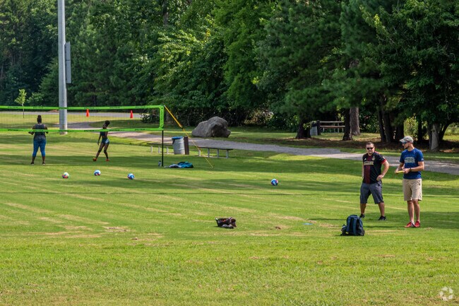Winget Park includes an 18-hole disc golf course on its property.