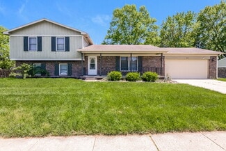 414 Apple Tree Dr, Fishers, IN 46038