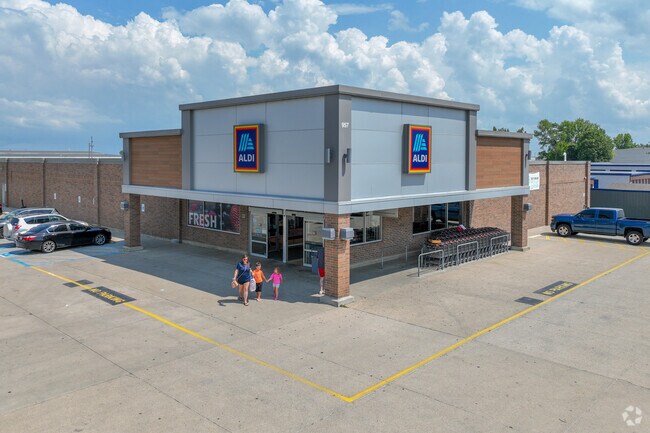 Aldi has great deals and great produce for the residents of Vinton Highlands.