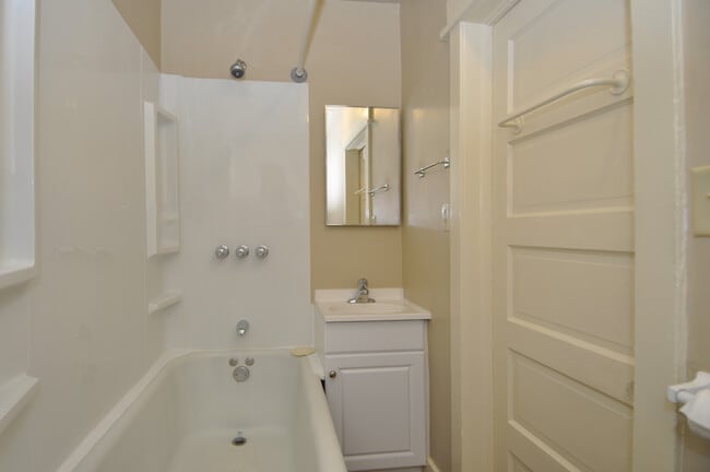 155 W Paxton Ave unit 155 W Paxton, Salt Lake City, UT 84101 - photo 7