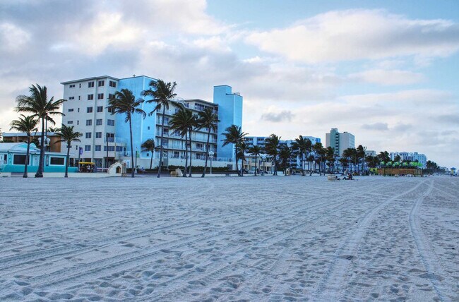 324 Van Buren St unit FL1-ID1358006P, Hollywood, FL 33019 - photo 5