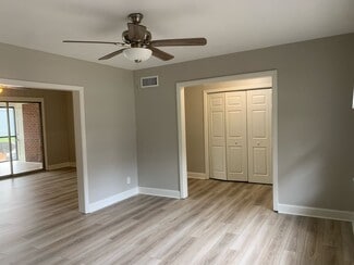 5 Berkley Place, Savannah, GA 31405