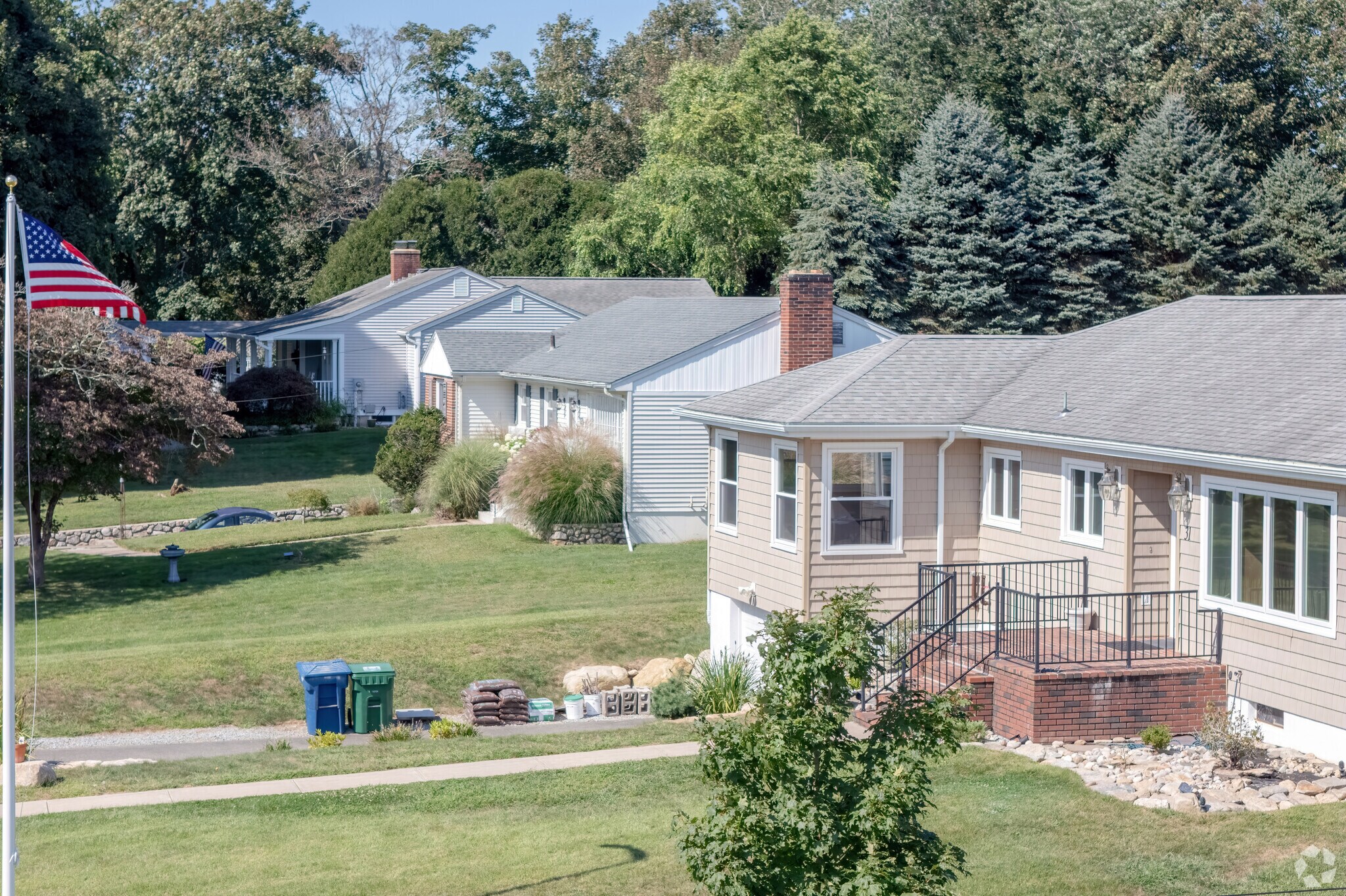 A row of ranch-style homes in the Ridgewood neighborhood of Waterford is typical of the area.