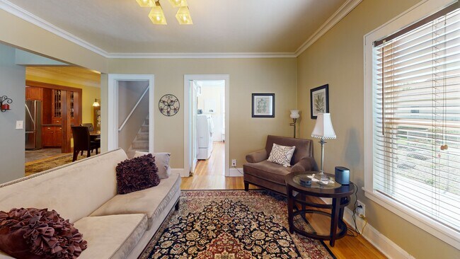 1600 E Shore Dr, Saint Paul, MN 55106 - photo 2