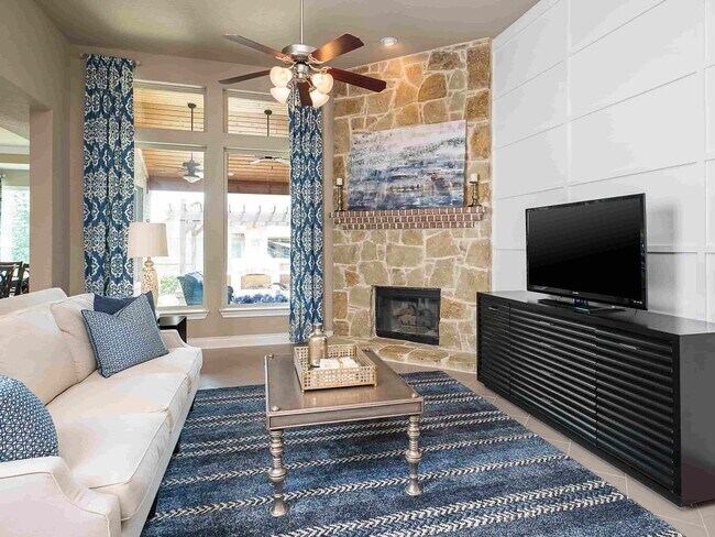 113 Annette Dr unit 36497934, Castroville, TX 78009 - photo 2