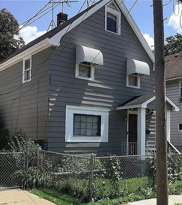 3069 E 67th St, Cleveland, OH 44127