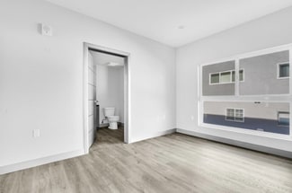 7040 Woodman Ave Unit 207, Los Angeles, CA 91405