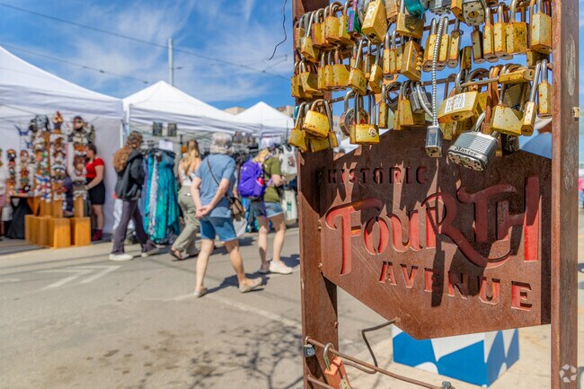 Held bi-annually, the 4th Avenue Street Fair brings hundreds of vendors near Balboa Heights.
