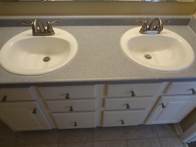 14421 Refreshing Garden Ln, Fishers, IN 46038 - photo 7