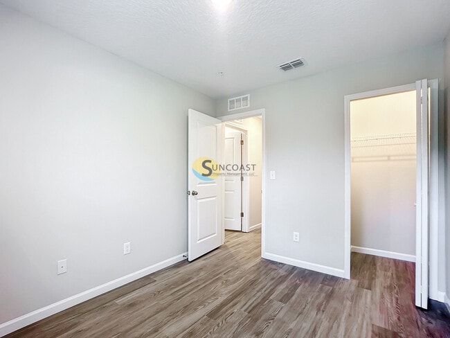 6511 Breezy Oaks Way unit 202, Jacksonville, FL 32244 - photo 7