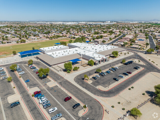 Quentin Elementary School is a great school in the Avondale Gateway neighborhood.