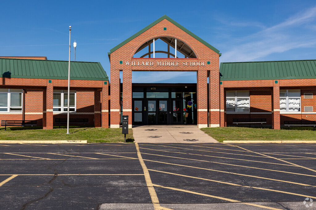 Willard Middle School serves students in grades 7th and 8th.