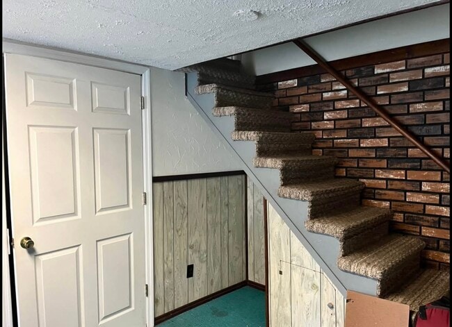 1135 Harwood Rd, Saint Louis, MO 63131 - photo 6