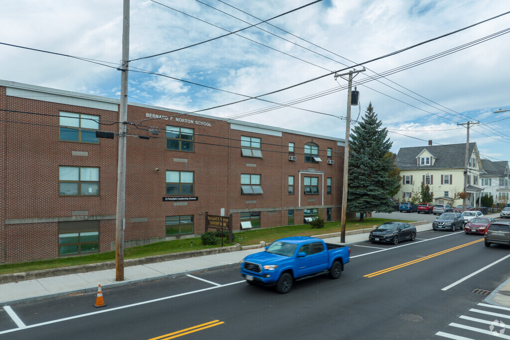 BF Norton Middle School is located in Valley Falls.