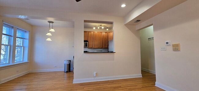 6812 N Wayne Ave unit 2B, Chicago, IL 60626 - photo 4