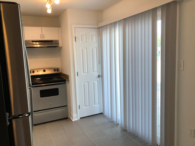 209 Green Acres Rd unit 2, Fort Walton Beach, FL 32547 - photo 5