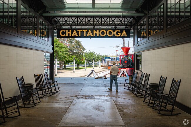 Pull up a rocking chair or stroll around the gardens of the Chattanooga Choo Choo in Tennessee.