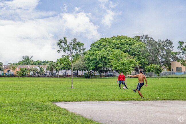 Have enough space to practice your skills all day at Acadia Park in Miami, FL.