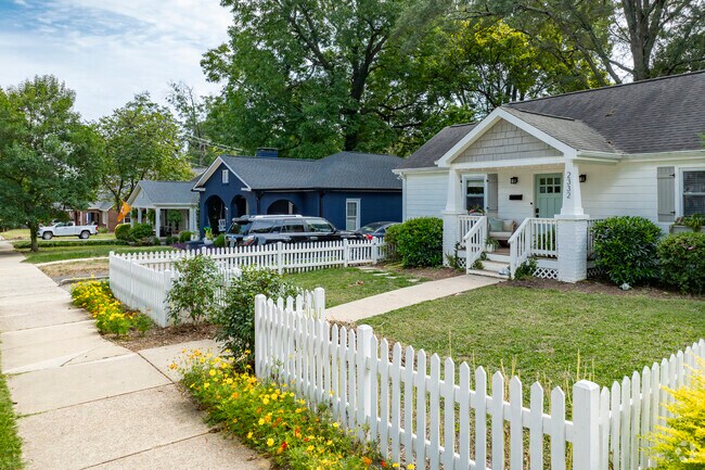 Commonwealth is home to streets filled with traditional Southern charm.