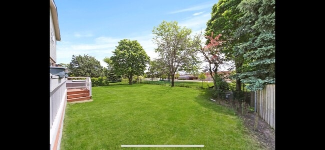 1105 E Ardyce Ln unit 2, Mount Prospect, IL 60056 - photo 3