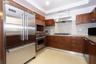 1929 Selby Ave, Los Angeles, CA 90025