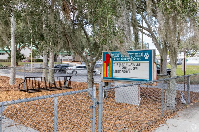 West Zephyrhills Elementary serves PK–5 students with a 15:1 student-teacher ratio.