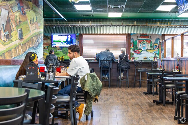 Locals can go on a morning date at Egg Works in Sun City Anthem.