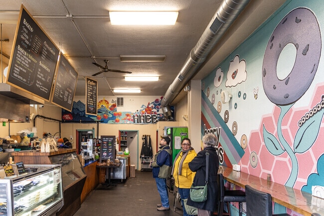 Henry Higgins Bagels serves traditional boiled bagels and tasty schmears.