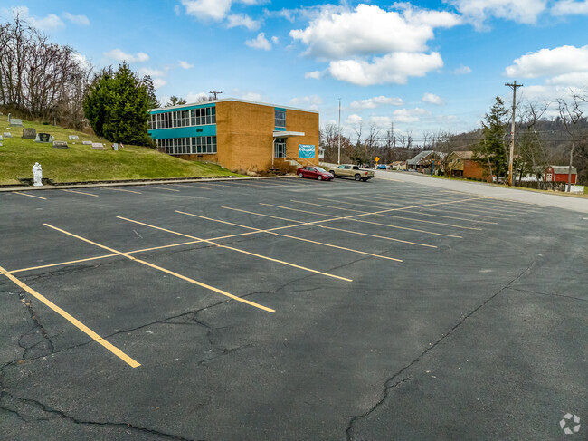 There is plenty of parking at St Agnes School.
