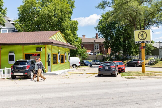 Stop in at the Pickle for pizza and a sandwich in the Historic Jefferson neighborhood.