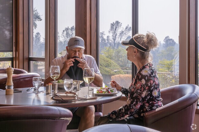 Enjoy a meal with a view of the Sacramento River from Riverview Country Club.